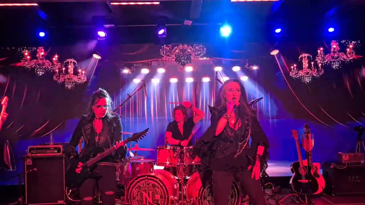 SEVI feat. Jen Majura - To Hell and Back LIVE Sofia live club