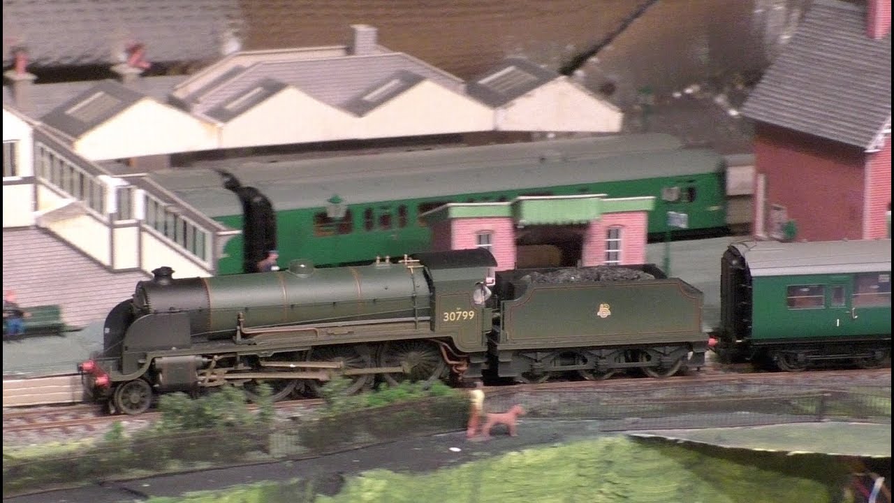 The first 2020 running session, Southern Region dcc-sound model railway.
