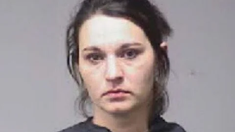 Kayla Michelle Finley  woman jailed for not return...