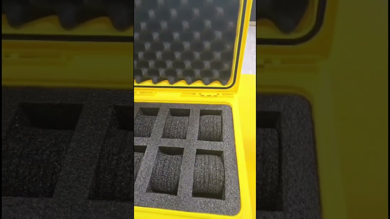 Invicta 8-Slot Dive Impact Watch Case, 1837, Yellow(DC8-1837YEL)