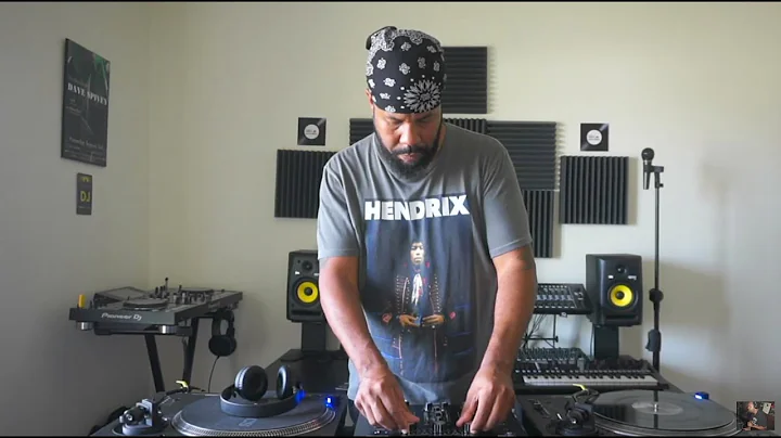 "Vinyl Sessions Vol.7" (A Deep, Soulful House Mix)...