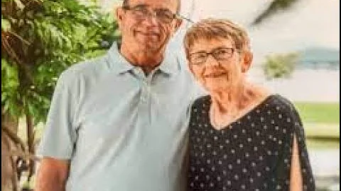 Lloyd and Sandy Giles   Banquet