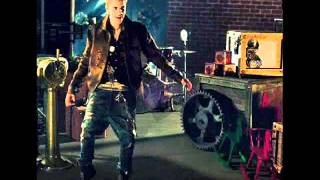 Justin Bieber feat Far East Movement - Live My Life (official video ) Resimi