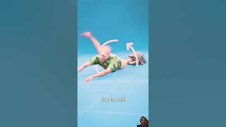 How To Escape An Alligator Death Roll 😨 chitta329@ #animals #fortnite #funny #stepchickens #themeati