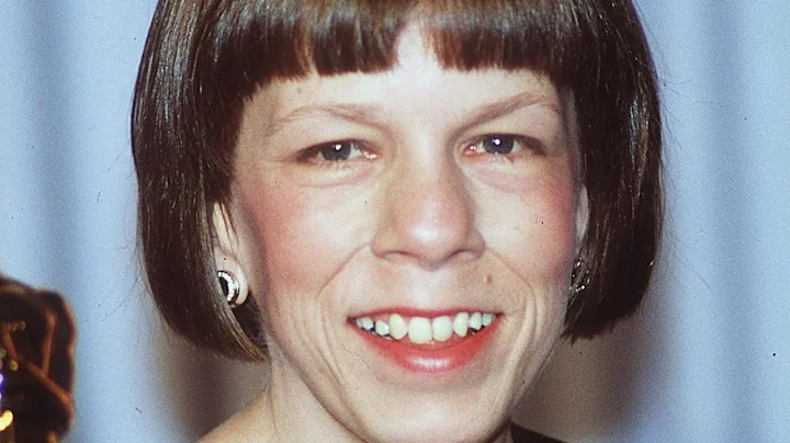 The Stunning Transformation Of Linda Hunt