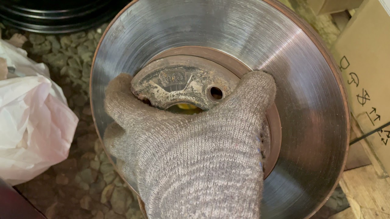 Замена тормозных дисков после перегрева - YouTube