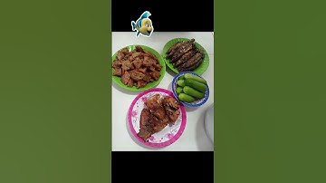 Mẹ nấu món cá nục, chả cá thác lác chiên, canh bắp cải thịt cho cả nhà ăn đây.