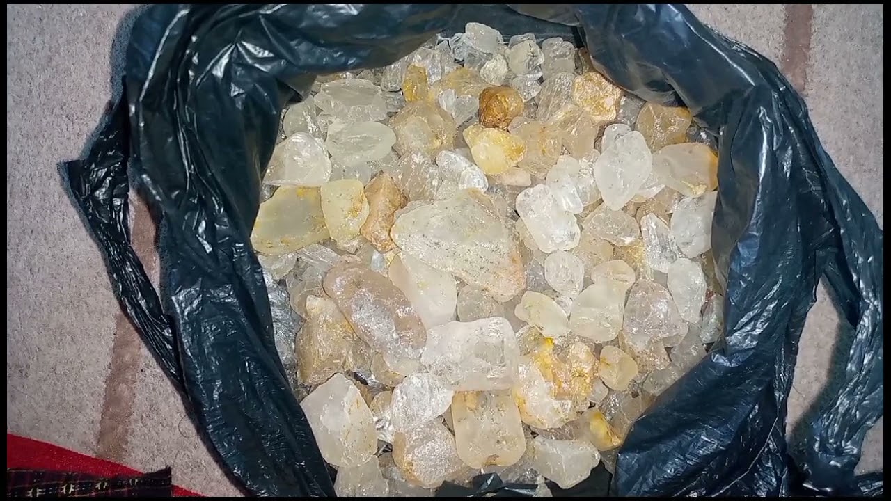 မိုးကုတ်‌ထပ်တရာကျောက် တစ်ပိဿာ 15သိန်း ဈေးကောင်းနေသော်လည်း