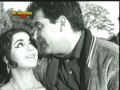 Aankhon pe palkon ke ghunghat  morafi film main wohi hoon 1966