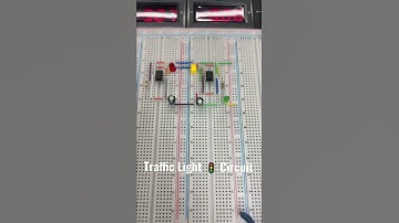 Build Traffic Light Circuit in less than 15 seconds !