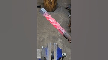 Diamond barb twist #blacksmith #forge #maker #handmade #hot #steel #short #shorts