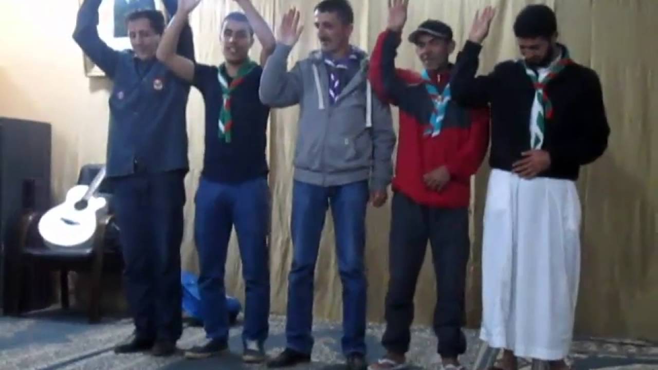 من العاب الكشافة المسلبة والهفوية اكملوا المشاهدة لترو  ماذا فعل القائد يزيدههههههه