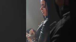 👆🏻 Asculta "Carmen de la Salciua - Privește-o pe doamna ta" 👆🏻
