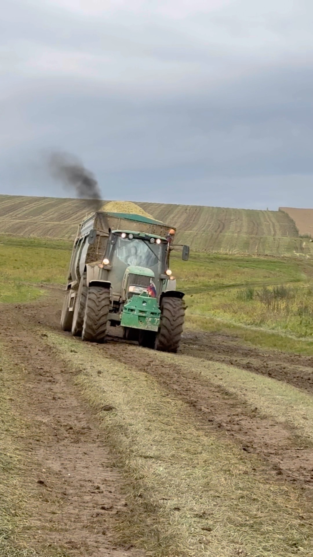 JOHN DEERE 6830 & Farmtech [ Silage harvest 2025 ] - YouTube