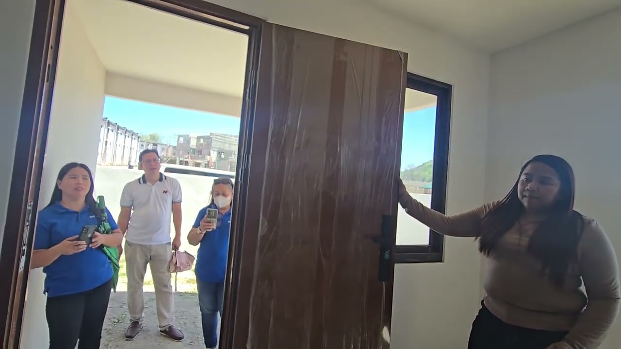 House and Lot Thru Pag Ibig Financing in BINANGONAN RIZAL-  3 Storey Single Attached House!🙏💙🏡🍀