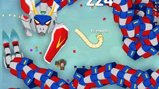 I Got Trapped By The Biggest Snake! /Snake.io screenshot 1
