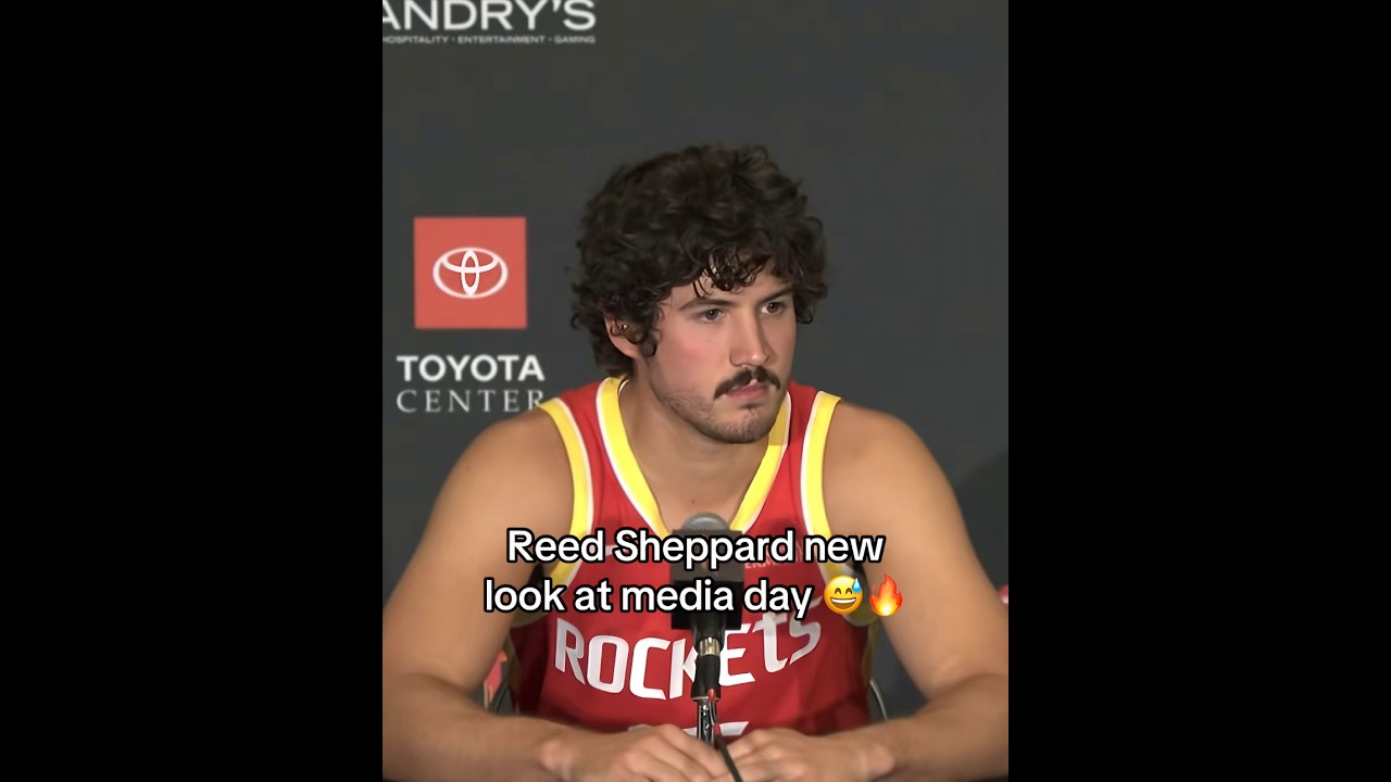 Reed looking like an 80s NBA Player😭