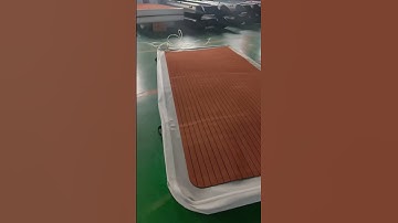 Water inflatable dock