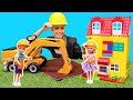 Ayşe, Chelsea ve Tom ile takım olup yepyeni bir okul yapıyor! Çocuk videoları.