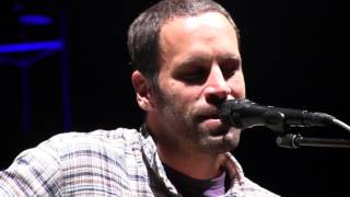 2013 Life is good Festival: Jack Johnson performs Do You Remember