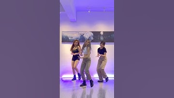 Thumbnail of [7-IN-1] Ariana Grande ft. Nicki Minaj - Side To Side short dance cover from Malaysia