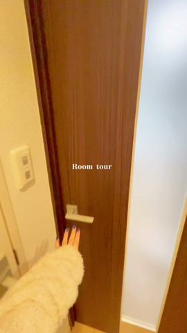 【ルームツアー】1R8畳 小さなお部屋を広く見せる工夫|初めての一人暮らし|ホワイトベース・韓国インテリア・大阪|Room tour #shorts
