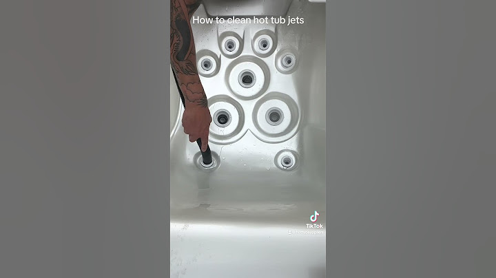 How to clean your hot tub jets?