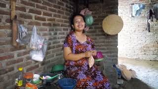 Besar Masak,Rara Bermain Sama Temannya