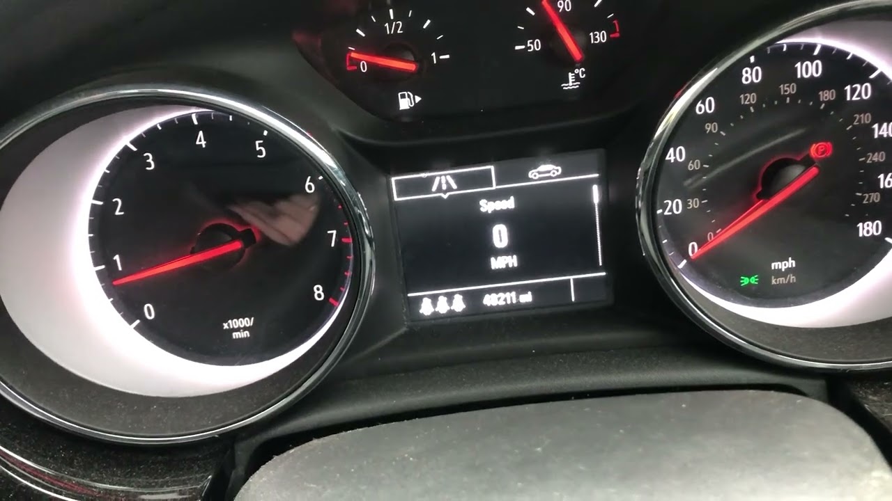 Vauxhall Astra 1.4i Turbo Elite Euro 6 5dr @ VFM Autosales Ltd Groombridge 