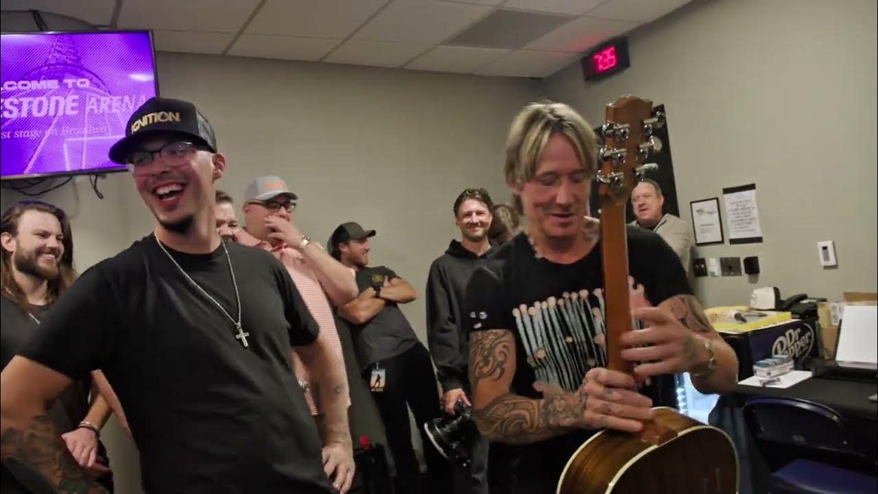 We've had such a blast on tour with you @KeithUrban Happy Birthday Brother! 🤟💪 🎂 - YouTube