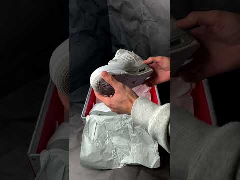 Подкрадули Jordan 4