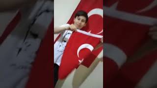 Buda Bayrağa Saygılı Olan Kardeşimiz