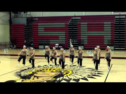 Strafford Middle School Cheerleaders "Gangster Dance"