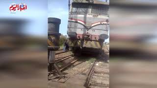 جهود مكثفة لرفع اثار حادث خروج قطار طنطا دمياط عن القضبان بكفر سعد