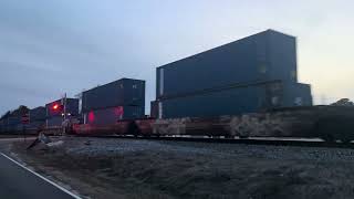 CSX 887 Leads CSX I138-21 NB Intermodal Train At  60 to 70MPH Thru Coward SC
