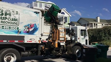 Bay disposal and recycling Peterbilt 320 leu labrie automizer garbage truck on recycling