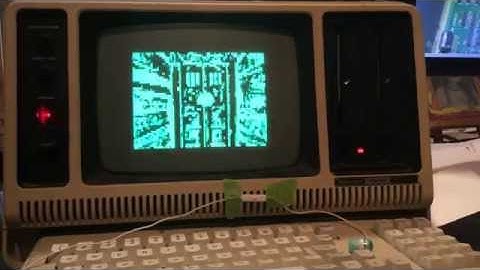 Doctor Who Intro from floppy on TRS-80 Model 4p
