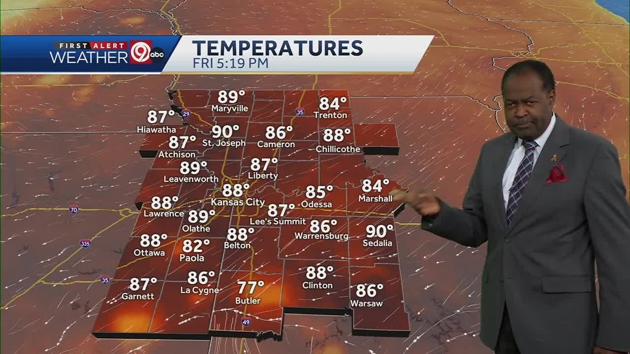 Chances of showers, storms this Father's Day Weekend - YouTube