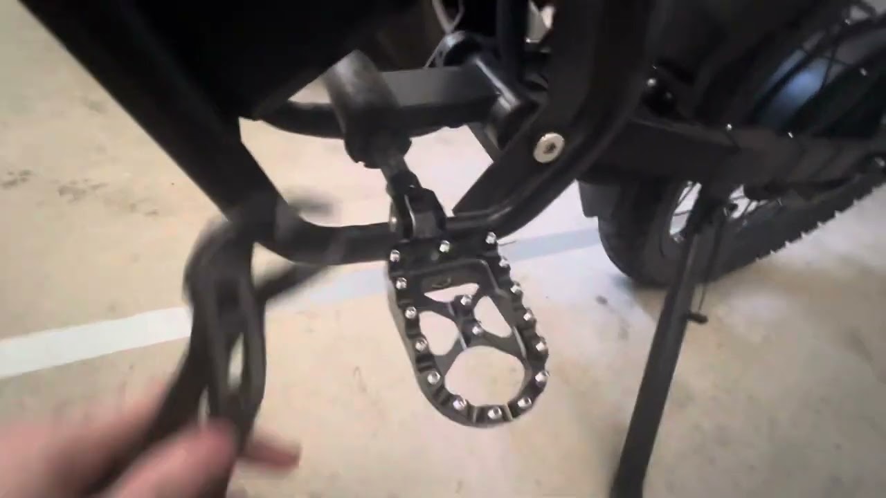 How to install Pegs onto RidingTimes GT73 the proper way