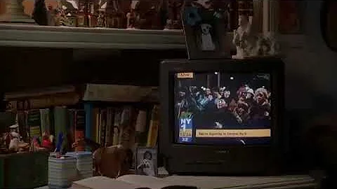 Elf (2003) Spreading Christmas Cheer