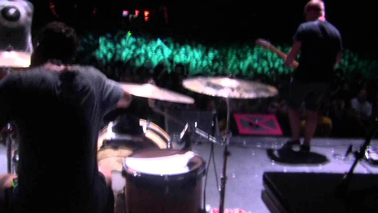 DARK HORSE PERCUSSION ARTIST | MICHAEL KENNEDY | THE WONDER YEARS | CUL DE SAC | DRUMS adlı videoyu YouTube'da izle DARK HORSE PERCUSSION ARTIST | MICHAEL KENNEDY | THE WONDER YEARS | CUL DE SAC | DRUMS adlı videoyu YouTube'da izle