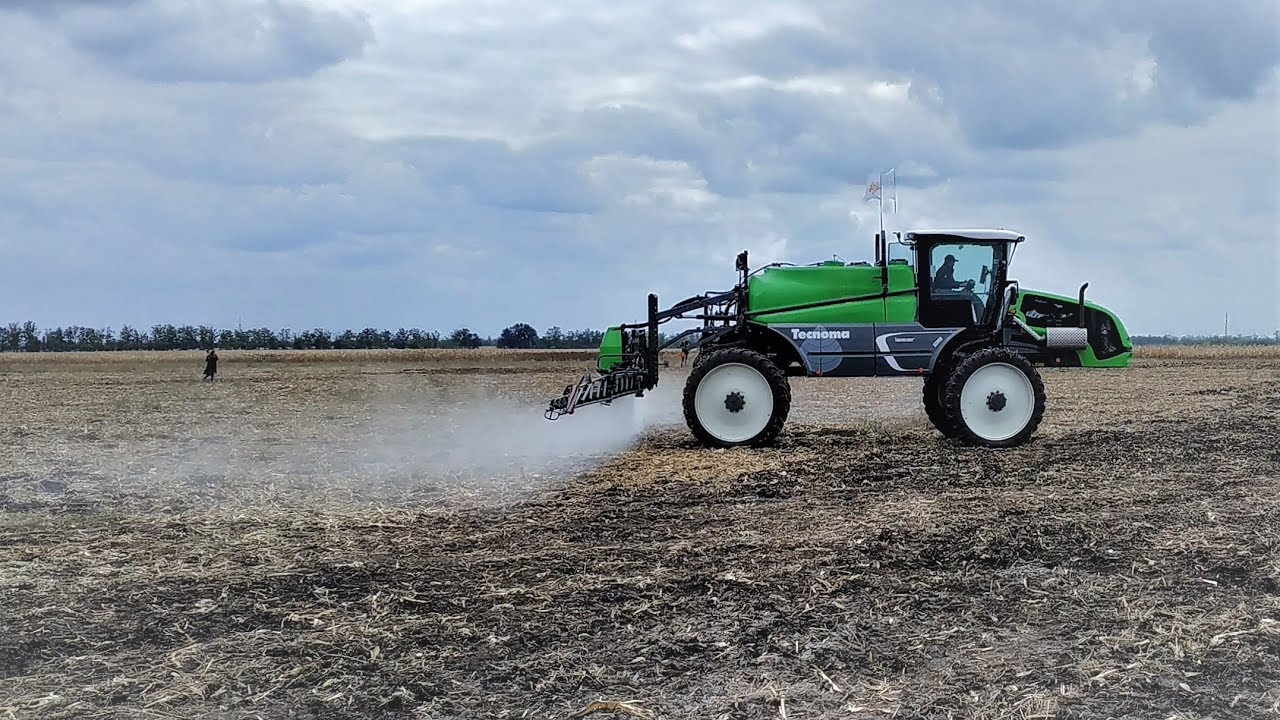 Tecnoma Laser 3240 Самоходный опрыскиватель в Работе // Текнома Лазер