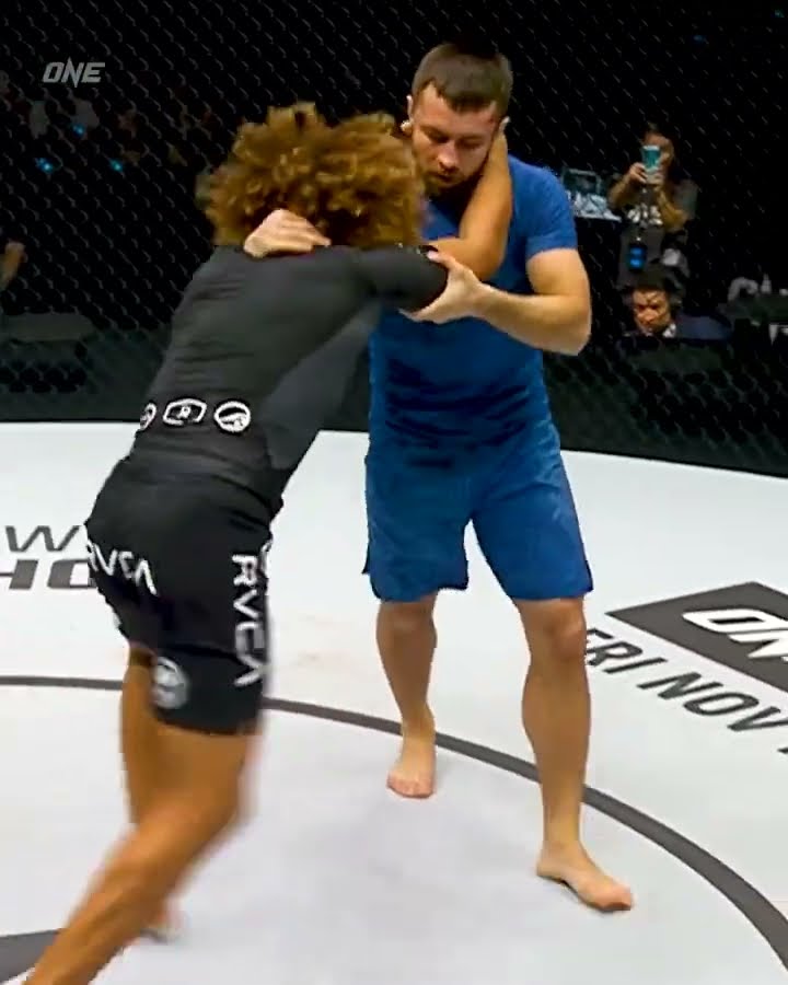 Grappling genius ?? BJJ megastar Kade Ruotolo brought his A-game against sambo master Uali Kurzhev!