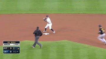 PIT@DET: Iglesias starts 6-4-3 double play in 5th