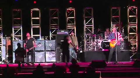 Ted Nugent-Godsmack -Cat Scratch Fever Live Rockin