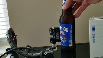 Sensing around the corner with Baumer U500.DA0 ultrasonic sensors