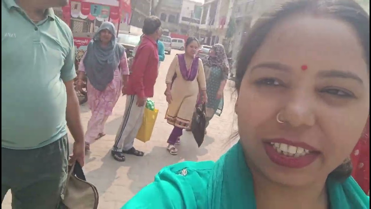 Me gyi mayke 💕💕💕thodo si masti thode s eomoshan🙏🏻😘☹️🤕#vlog #follvlog 🙏🏻🙏🏻