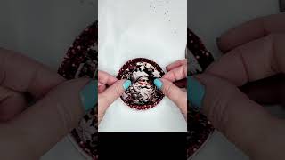 Lets make fun resin shaker ornaments for friends and family this Christmas! #holidaymakers