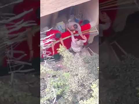 اب مصري يحاول قتل ابنته 2022  اخبار مصر
