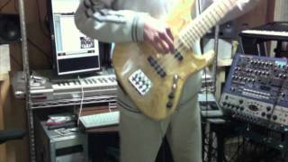 「電撃戦隊チェンジマン」のベースを弾いてみた